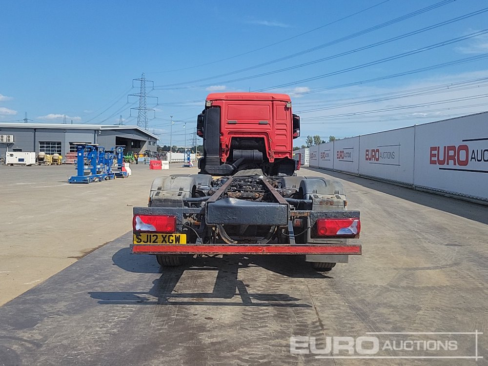 MAN TGS 26.440 - Kamion-šasija: slika MAN TGS 26.440 - Kamion-šasija MAN TGS 26.440 - Kamion-šasija: slika MAN TGS 26.440 - Kamion-šasija