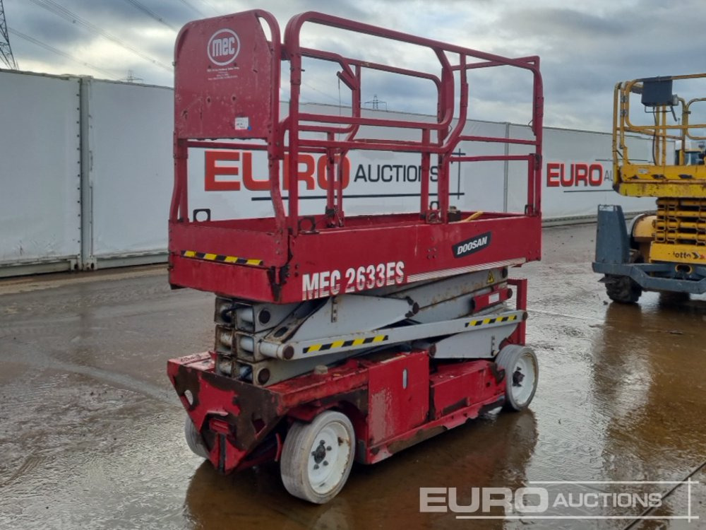 MEC 2633ES - Podizna platforma: slika MEC 2633ES - Podizna platforma MEC 2633ES - Podizna platforma: slika MEC 2633ES - Podizna platforma