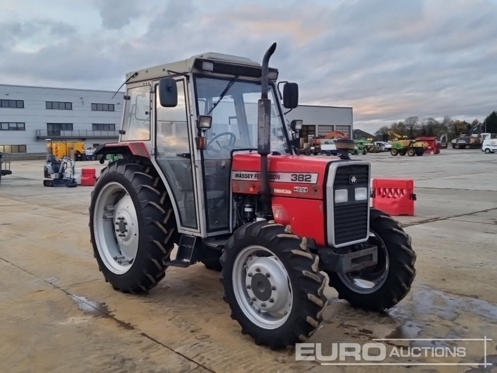Traktor Massey Ferguson MF382: slika Traktor Massey Ferguson MF382