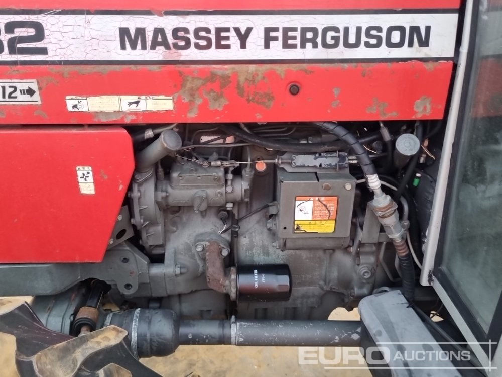Traktor Massey Ferguson MF382: slika Traktor Massey Ferguson MF382