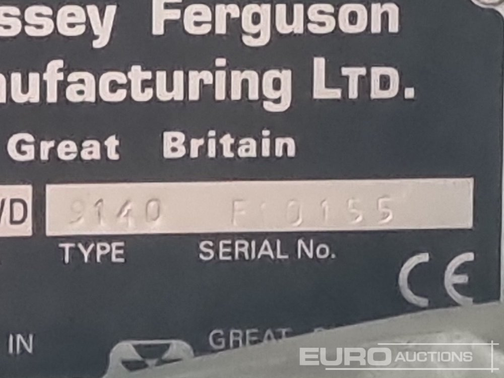 Traktor Massey Ferguson MF382: slika Traktor Massey Ferguson MF382