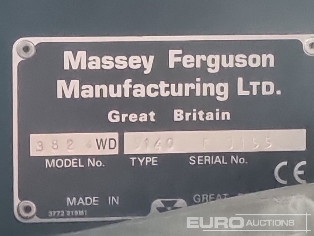 Traktor Massey Ferguson MF382: slika Traktor Massey Ferguson MF382