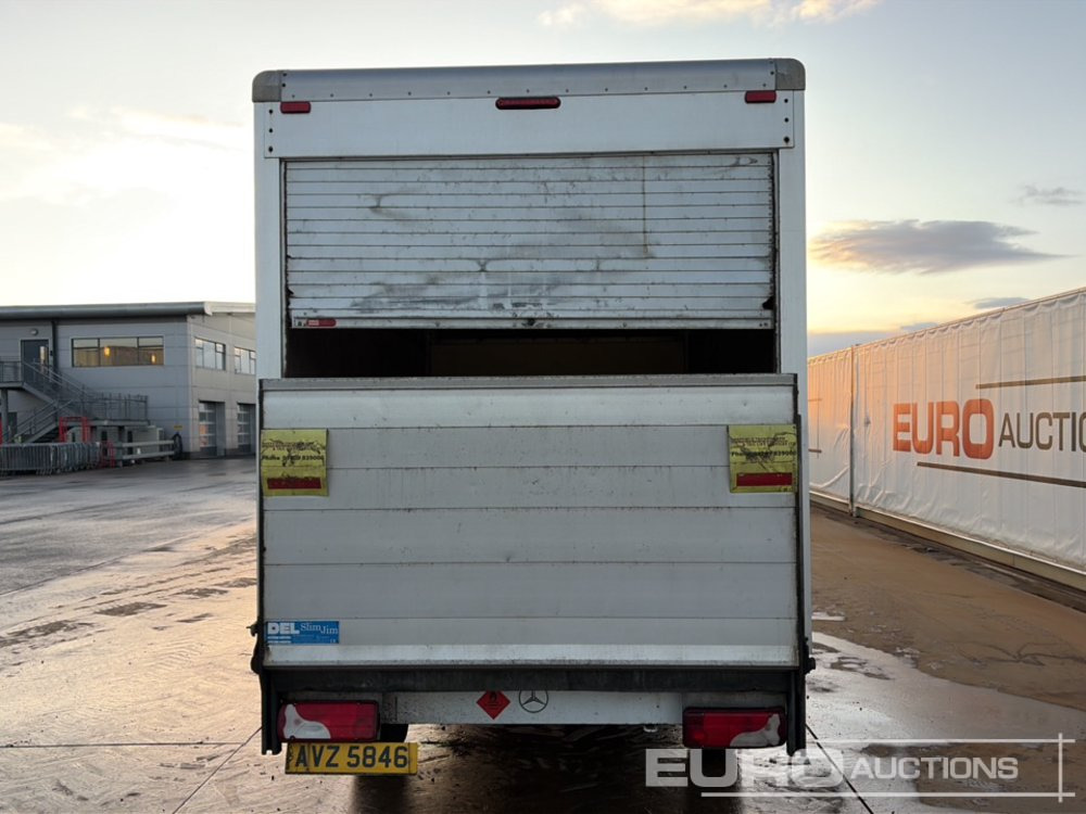 Mercedes Sprinter - Dostavno vozilo sa zatvorenim sandukom: slika Mercedes Sprinter - Dostavno vozilo sa zatvorenim sandukom Mercedes Sprinter - Dostavno vozilo sa zatvorenim sandukom: slika Mercedes Sprinter - Dostavno vozilo sa zatvorenim sandukom