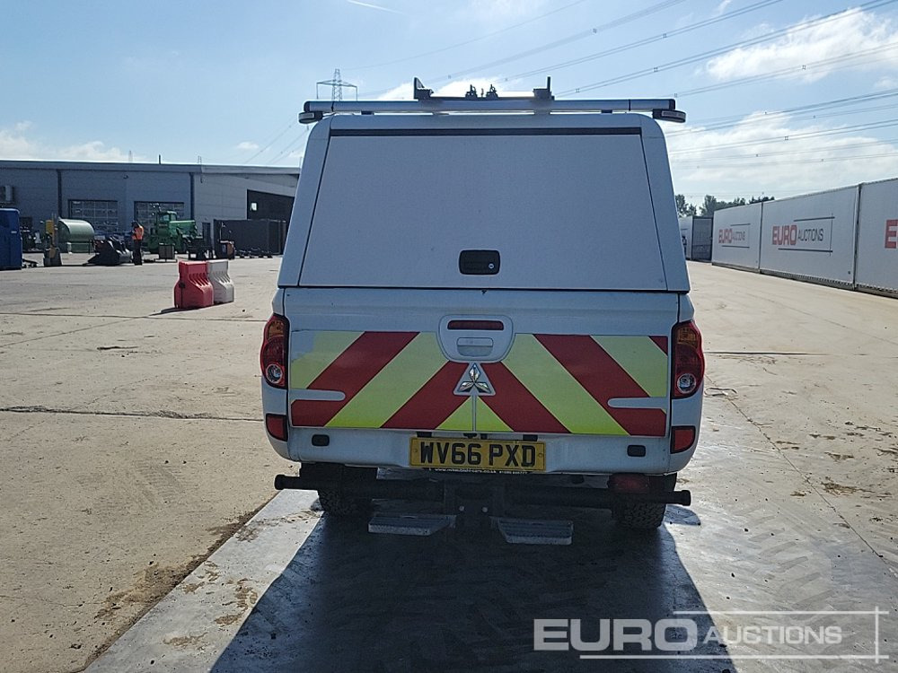 Mitsibushi L200 - Pick-up: slika Mitsibushi L200 - Pick-up Mitsibushi L200 - Pick-up: slika Mitsibushi L200 - Pick-up