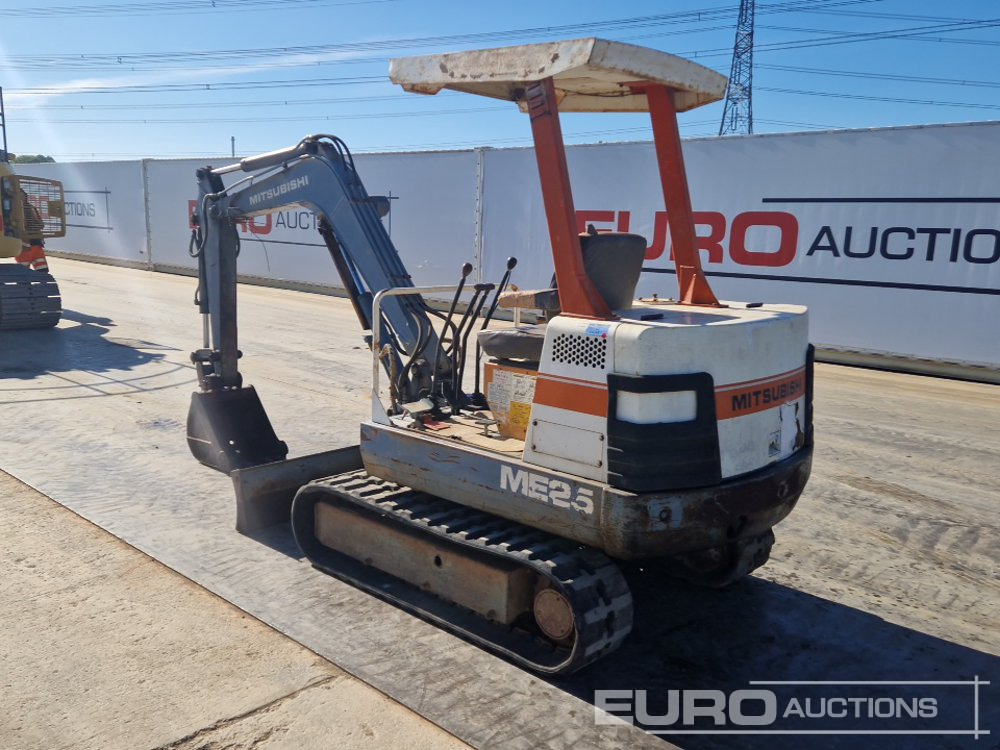 Mitsubishi ME25 - Mini bager: slika Mitsubishi ME25 - Mini bager Mitsubishi ME25 - Mini bager: slika Mitsubishi ME25 - Mini bager