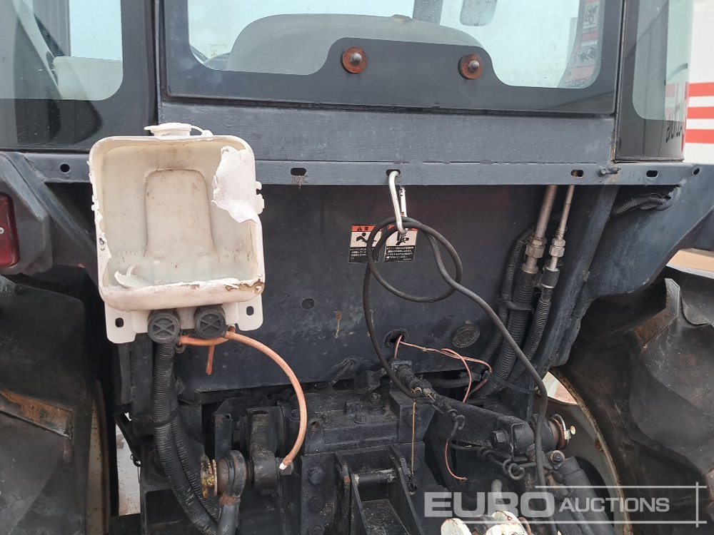 Mali traktor Mitsubishi MT246: slika Mali traktor Mitsubishi MT246