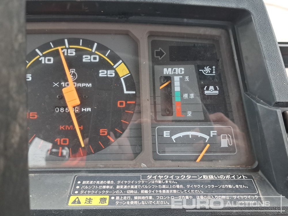 Mali traktor Mitsubishi MT246: slika Mali traktor Mitsubishi MT246