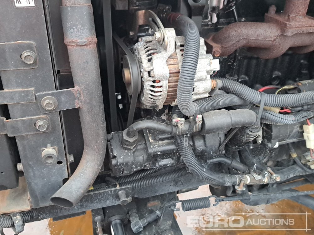 Mali traktor Mitsubishi MT246: slika Mali traktor Mitsubishi MT246