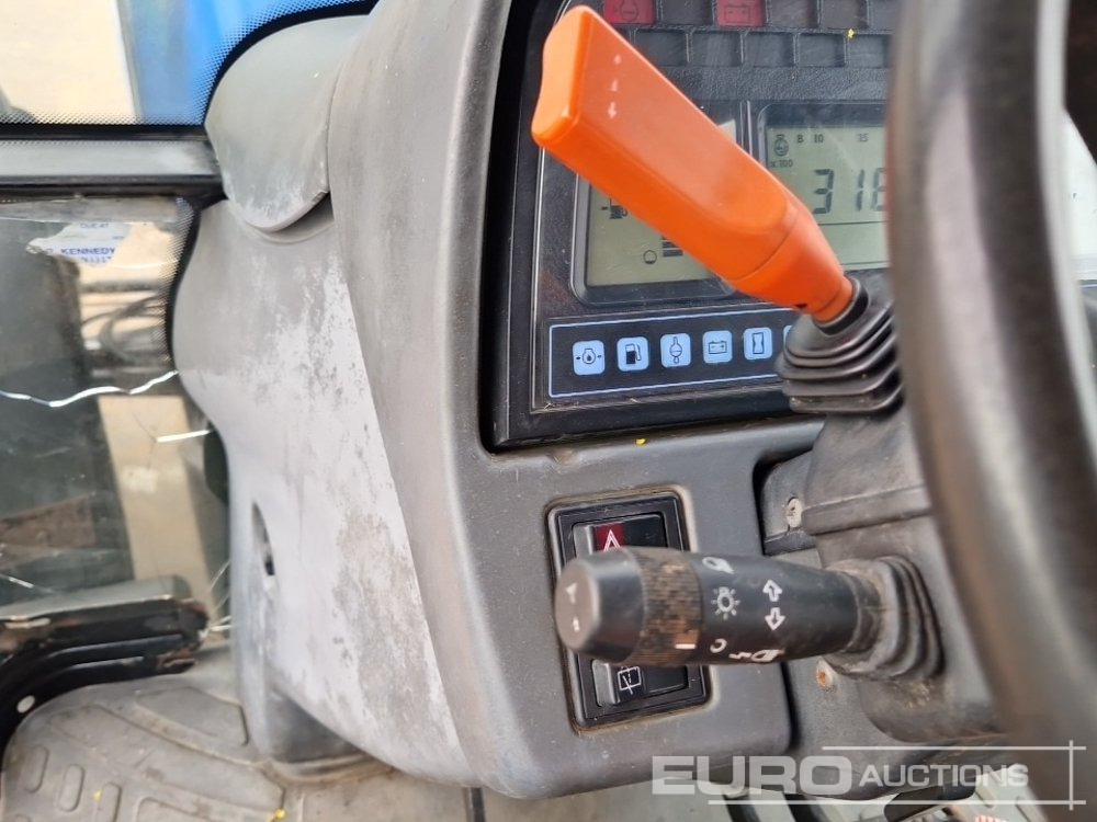 Traktor New Holland TM155: slika Traktor New Holland TM155