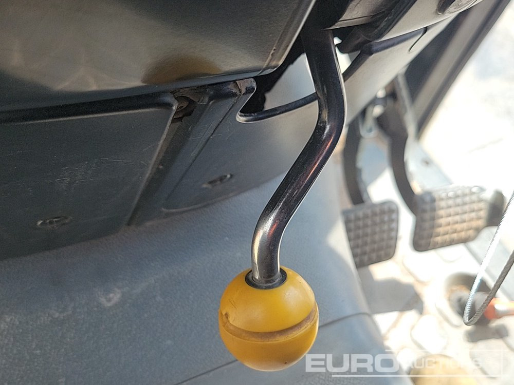 Traktor New Holland TN95F: slika Traktor New Holland TN95F