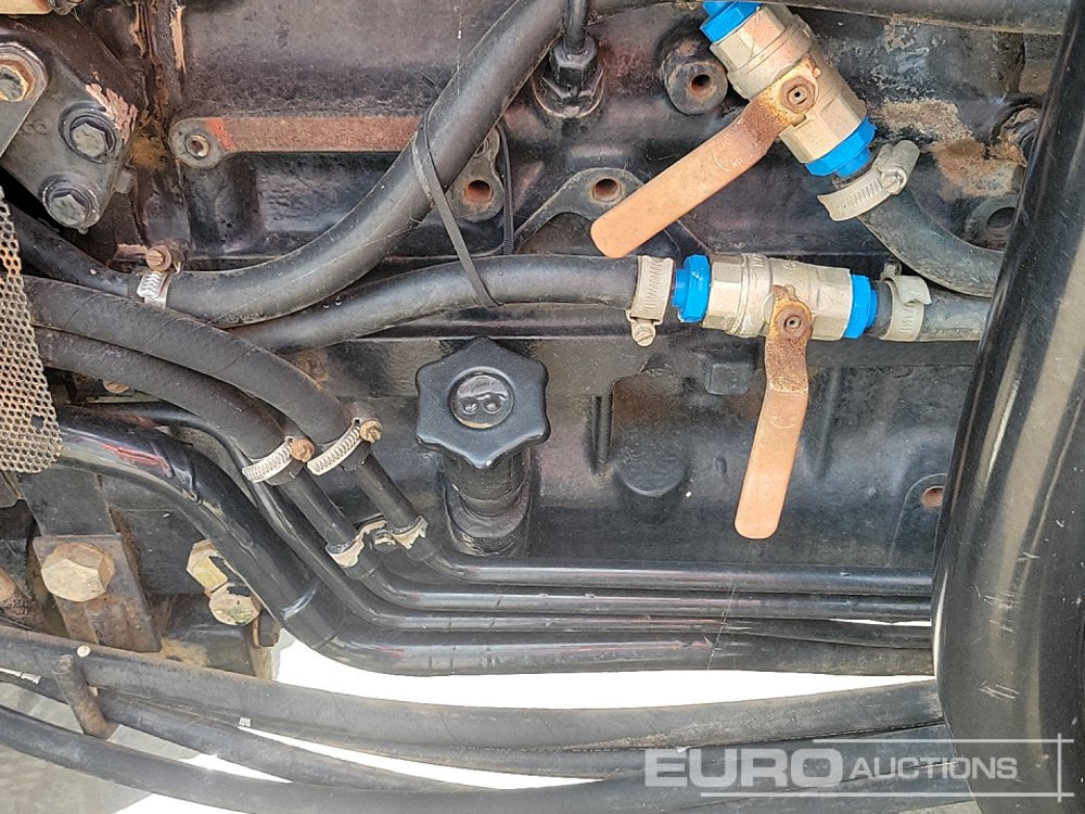 Traktor New Holland TN95F: slika Traktor New Holland TN95F