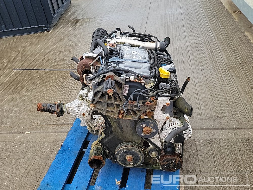 Motor Nissan 4 Cylinder Engine, Gearbox: slika Motor Nissan 4 Cylinder Engine, Gearbox