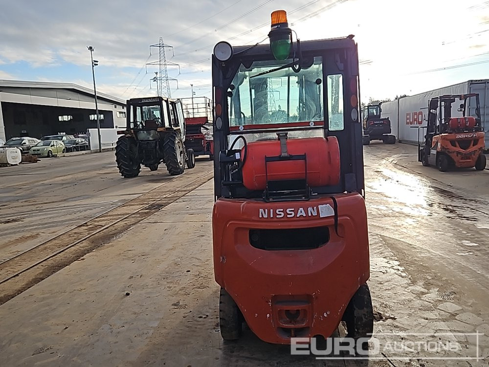 Nissan PD01A15PQ - Viličar: slika  Nissan PD01A15PQ - Viličar Nissan PD01A15PQ - Viličar: slika  Nissan PD01A15PQ - Viličar