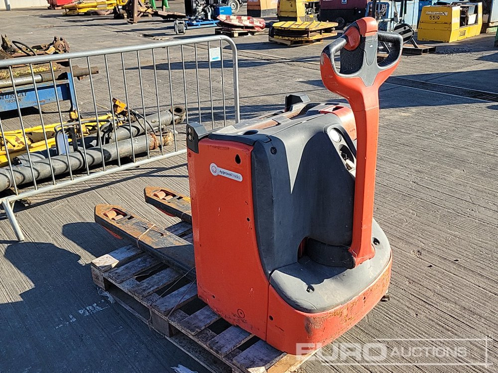 2014 Linde T16L - Oprema za rukovanje materijalima: slika 2014 Linde T16L - Oprema za rukovanje materijalima 2014 Linde T16L - Oprema za rukovanje materijalima: slika 2014 Linde T16L - Oprema za rukovanje materijalima