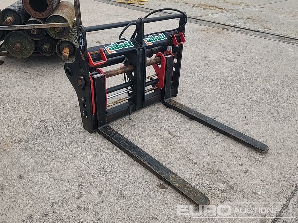 2020 Albutt Pallet Forks, Hydraulic Fork Positioner to suit Manitou Telehandler - Oprema za rukovanje materijalima: slika 2020 Albutt Pallet Forks, Hydraulic Fork Positioner to suit Manitou Telehandler - Oprema za rukovanje materijalima 2020 Albutt Pallet Forks, Hydraulic Fork Positioner to suit Manitou Telehandler - Oprema za rukovanje materijalima: slika 2020 Albutt Pallet Forks, Hydraulic Fork Positioner to suit Manitou Telehandler - Oprema za rukovanje materijalima