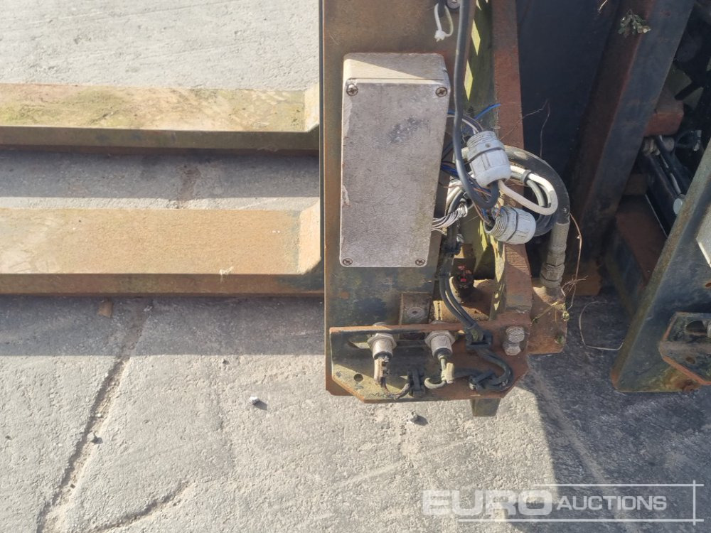 Oprema za rukovanje materijalima Fork Frame & Forks to suit Forklift, Side Shift (2 of): slika Oprema za rukovanje materijalima Fork Frame & Forks to suit Forklift, Side Shift (2 of)