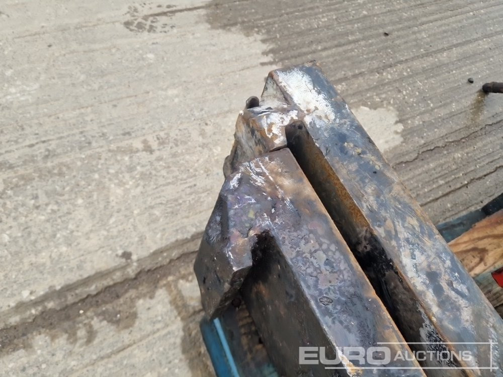Oprema za rukovanje materijalima Hydraulic Rotating Fork Carriage & Forks to suit Forklift: slika Oprema za rukovanje materijalima Hydraulic Rotating Fork Carriage & Forks to suit Forklift