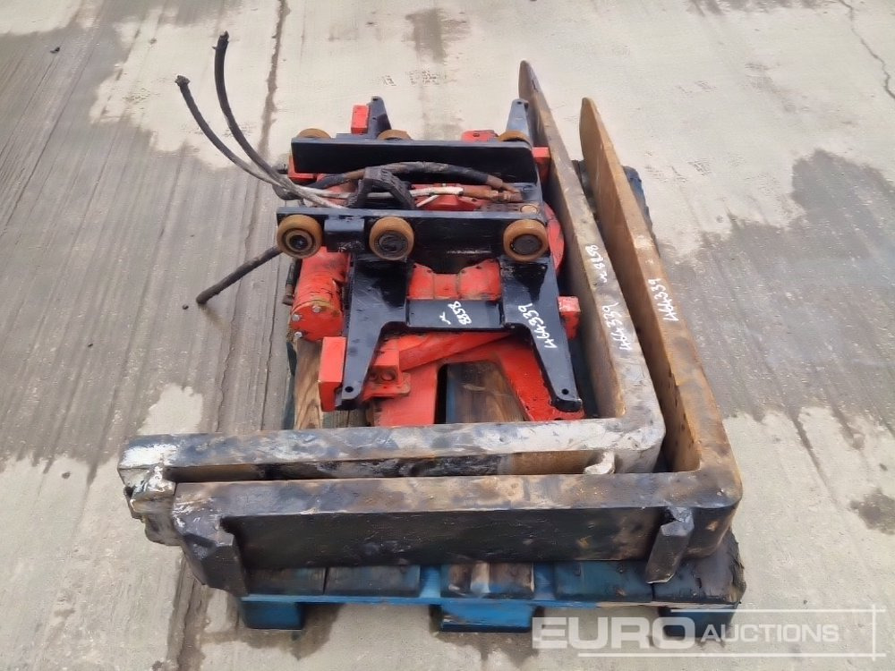 Oprema za rukovanje materijalima Hydraulic Rotating Fork Carriage & Forks to suit Forklift: slika Oprema za rukovanje materijalima Hydraulic Rotating Fork Carriage & Forks to suit Forklift