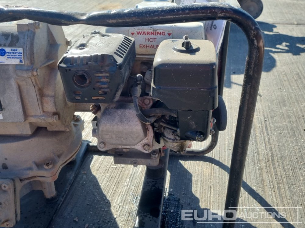 Pumpa za vodu Petrol 2" Water Pump, 240Volt Submersible Water Pump: slika Pumpa za vodu Petrol 2" Water Pump, 240Volt Submersible Water Pump