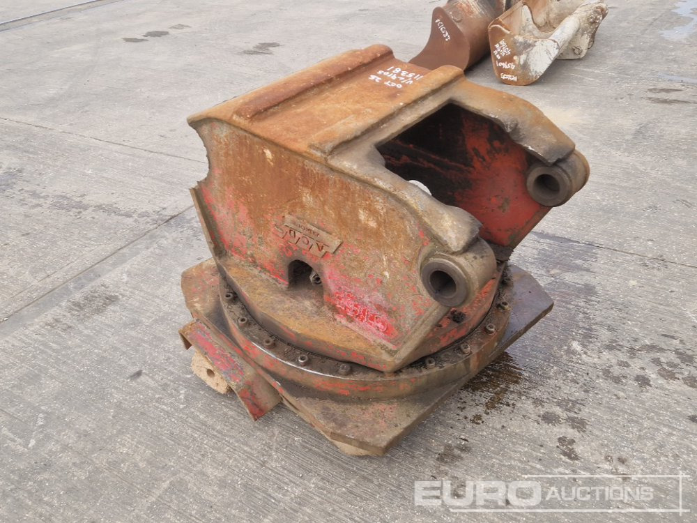 ACDE 1900D - Priključak za Bager: slika  ACDE 1900D - Priključak za Bager ACDE 1900D - Priključak za Bager: slika  ACDE 1900D - Priključak za Bager
