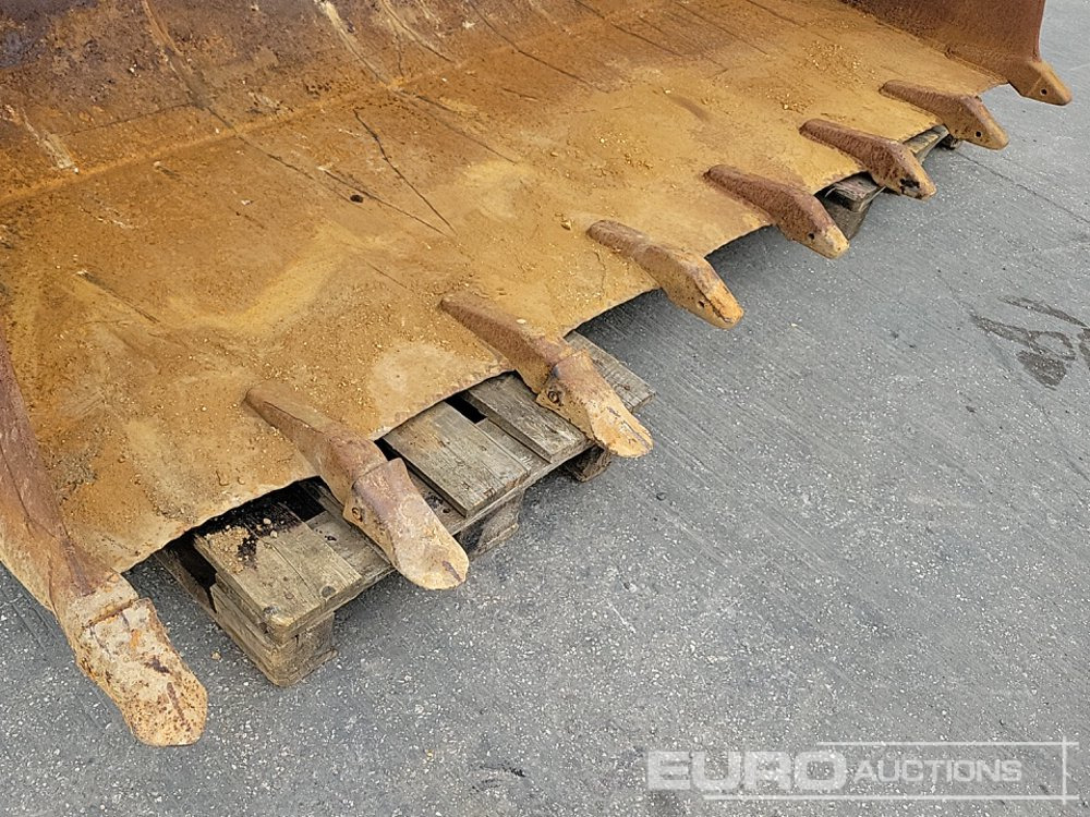 Korpa Radlinger 114" Loading Bucket to suit Wheeled Loader: slika Korpa Radlinger 114" Loading Bucket to suit Wheeled Loader