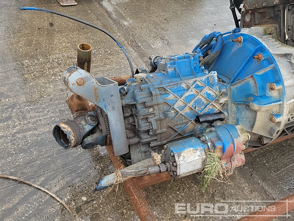 Motor Renault 4 Cylinder Engine, Gearbox: slika Motor Renault 4 Cylinder Engine, Gearbox