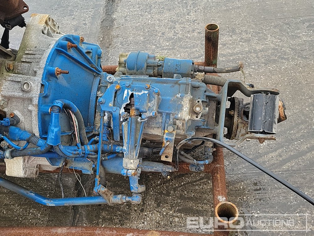 Motor Renault 4 Cylinder Engine, Gearbox: slika Motor Renault 4 Cylinder Engine, Gearbox