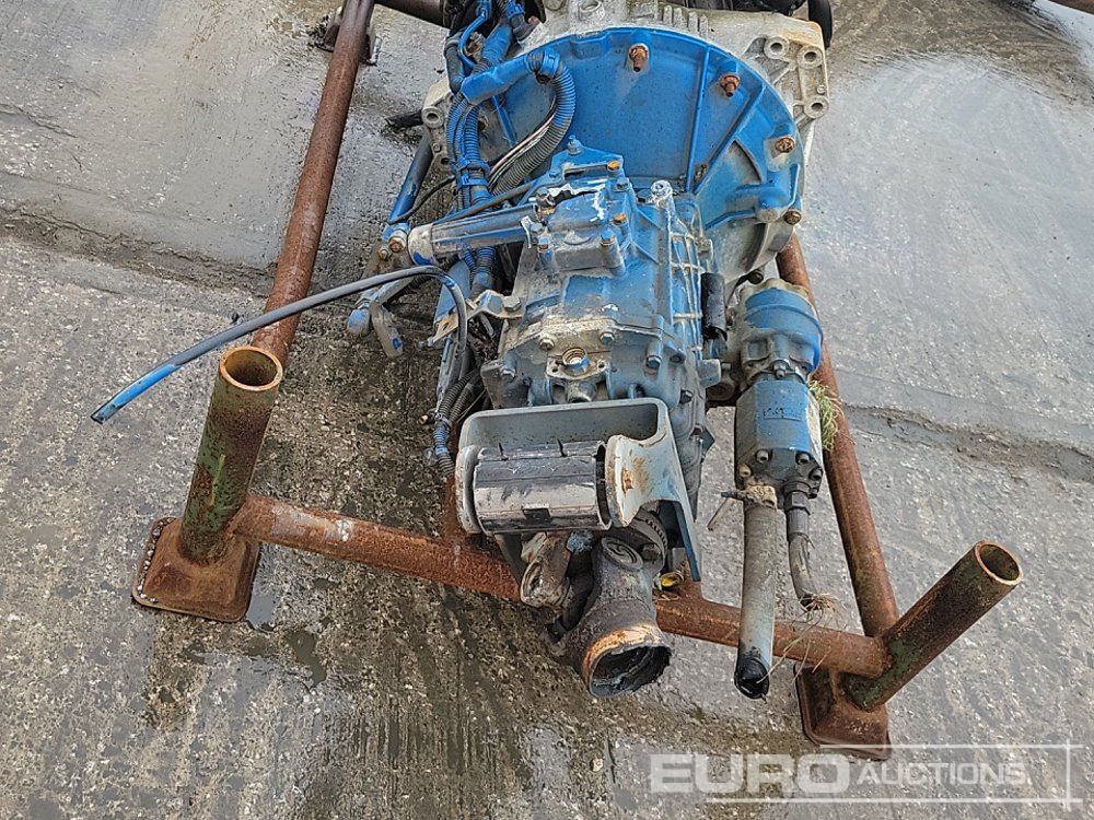 Motor Renault 4 Cylinder Engine, Gearbox: slika Motor Renault 4 Cylinder Engine, Gearbox