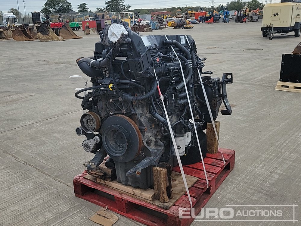 Renault 6 Cylinder Engine - Motor: slika  Renault 6 Cylinder Engine - Motor Renault 6 Cylinder Engine - Motor: slika  Renault 6 Cylinder Engine - Motor