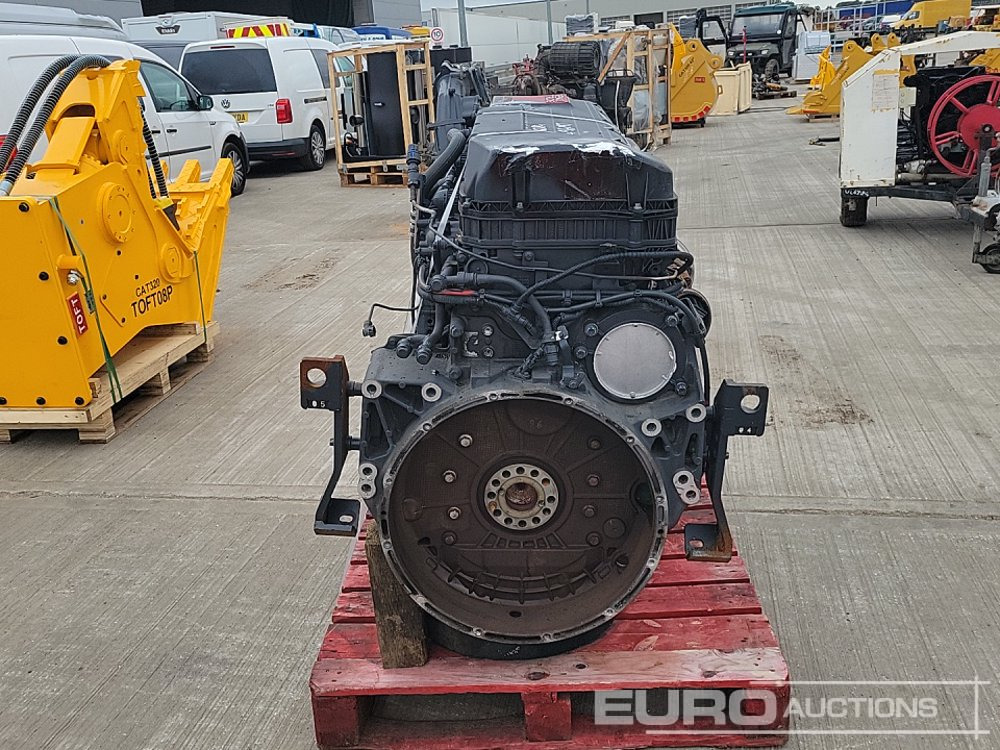 Renault 6 Cylinder Engine - Motor: slika  Renault 6 Cylinder Engine - Motor Renault 6 Cylinder Engine - Motor: slika  Renault 6 Cylinder Engine - Motor