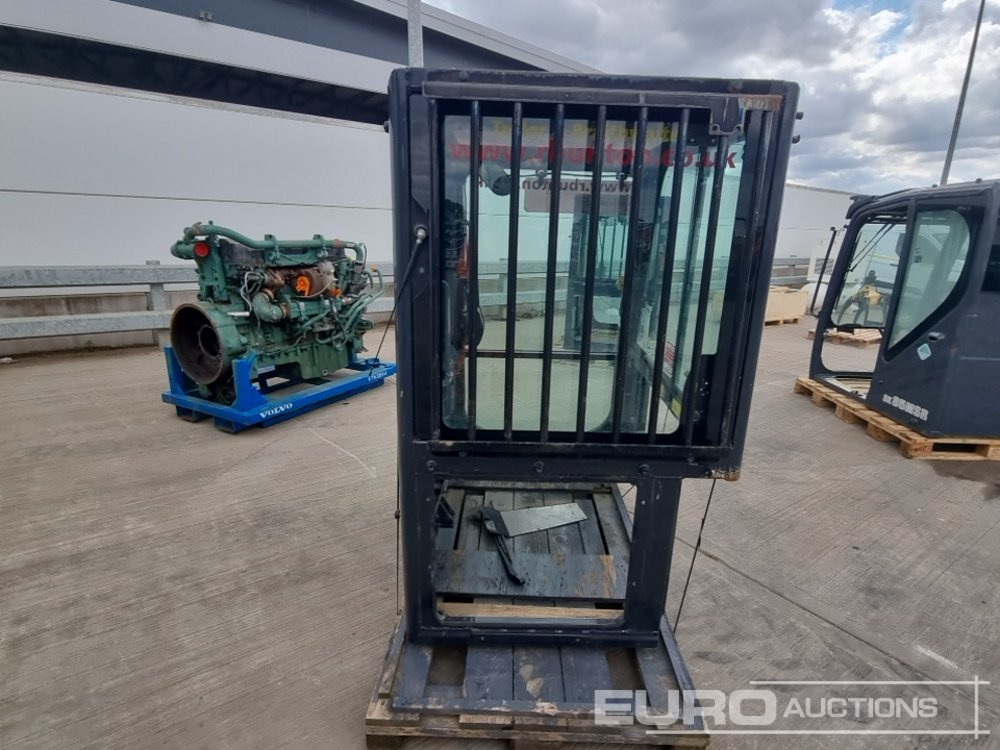 2021 Cab to suit Yanmar Excavator (Damaged) - Rezervni dijelovi: slika 2021 Cab to suit Yanmar Excavator (Damaged) - Rezervni dijelovi 2021 Cab to suit Yanmar Excavator (Damaged) - Rezervni dijelovi: slika 2021 Cab to suit Yanmar Excavator (Damaged) - Rezervni dijelovi