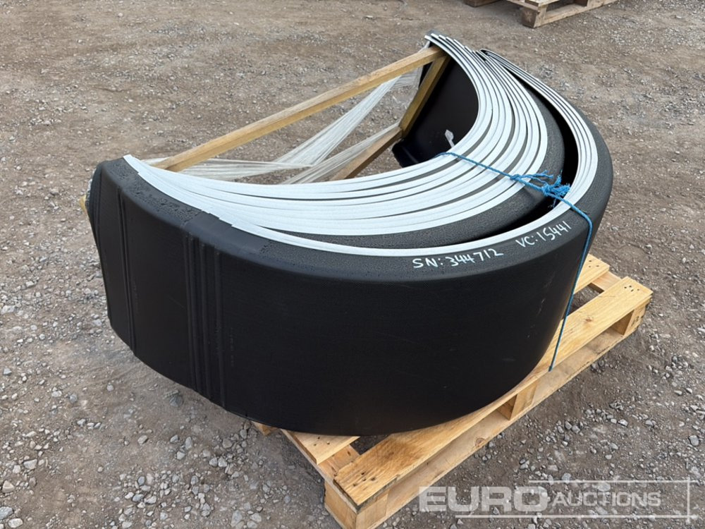Pallet of Mudflaps to suit MAN Lorry (Approx 15 of) - Rezervni dijelovi: slika Pallet of Mudflaps to suit MAN Lorry (Approx 15 of) - Rezervni dijelovi Pallet of Mudflaps to suit MAN Lorry (Approx 15 of) - Rezervni dijelovi: slika Pallet of Mudflaps to suit MAN Lorry (Approx 15 of) - Rezervni dijelovi
