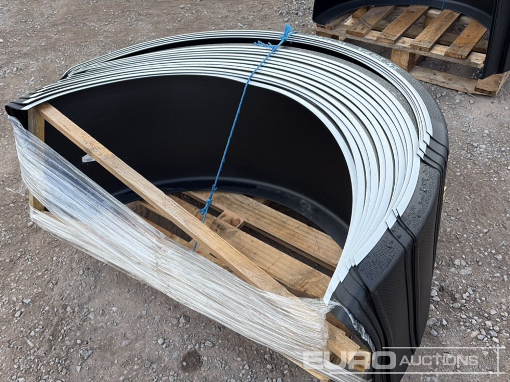 Pallet of Mudflaps to suit MAN Lorry (Approx 15 of) - Rezervni dijelovi: slika Pallet of Mudflaps to suit MAN Lorry (Approx 15 of) - Rezervni dijelovi Pallet of Mudflaps to suit MAN Lorry (Approx 15 of) - Rezervni dijelovi: slika Pallet of Mudflaps to suit MAN Lorry (Approx 15 of) - Rezervni dijelovi