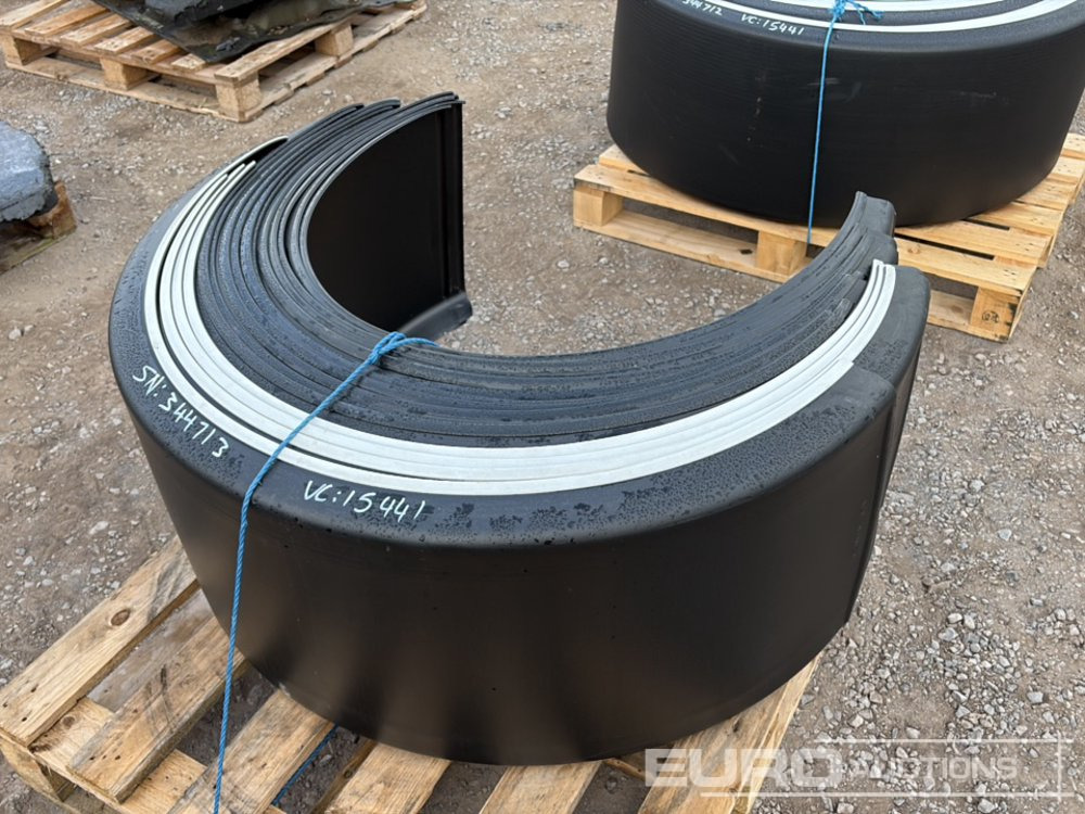 Pallet of Mudflaps to suit MAN Lorry (Approx 15 of) - Rezervni dijelovi: slika Pallet of Mudflaps to suit MAN Lorry (Approx 15 of) - Rezervni dijelovi Pallet of Mudflaps to suit MAN Lorry (Approx 15 of) - Rezervni dijelovi: slika Pallet of Mudflaps to suit MAN Lorry (Approx 15 of) - Rezervni dijelovi