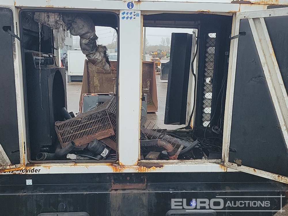 Generatorski set SDMO R110: slika Generatorski set SDMO R110 Generatorski set SDMO R110: slika Generatorski set SDMO R110