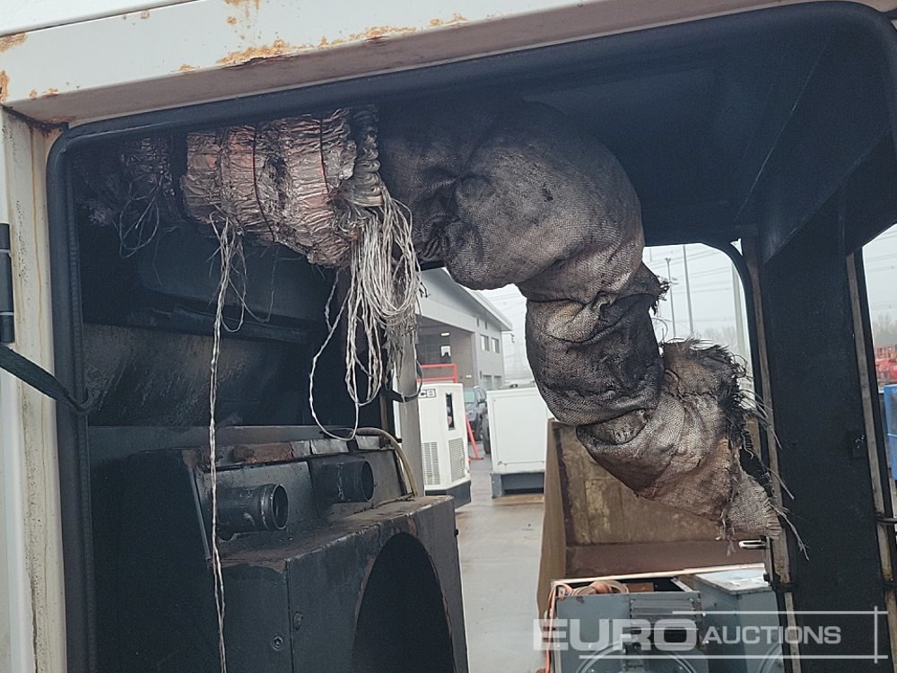 Generatorski set SDMO R110: slika Generatorski set SDMO R110 Generatorski set SDMO R110: slika Generatorski set SDMO R110