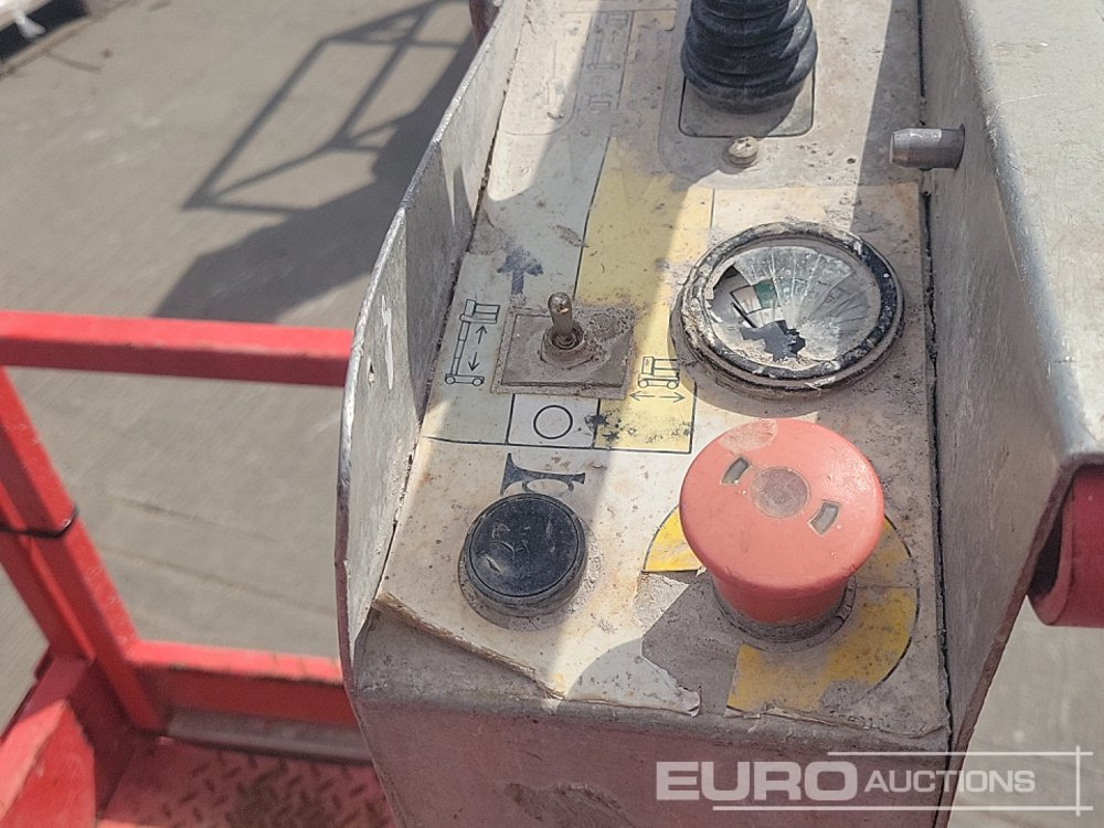 Podizna platforma SkyJack SJ16: slika Podizna platforma SkyJack SJ16
