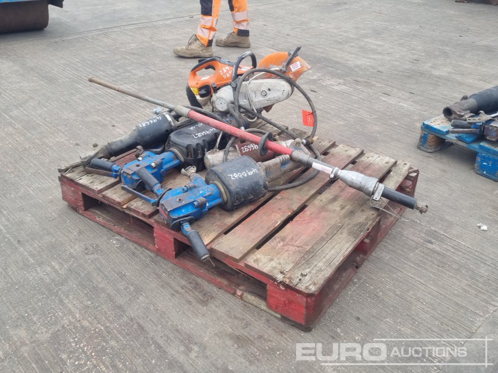 Stihl TS410 Petrol Quick Cut Saw, Pneumatic Hand Held Breaker (4 of), Pneumatic Concrete Poker, Hycon Hydraulic Core Drill - Stroj za asfaltiranje: slika Stihl TS410 Petrol Quick Cut Saw, Pneumatic Hand Held Breaker (4 of), Pneumatic Concrete Poker, Hycon Hydraulic Core Drill - Stroj za asfaltiranje Stihl TS410 Petrol Quick Cut Saw, Pneumatic Hand Held Breaker (4 of), Pneumatic Concrete Poker, Hycon Hydraulic Core Drill - Stroj za asfaltiranje: slika Stihl TS410 Petrol Quick Cut Saw, Pneumatic Hand Held Breaker (4 of), Pneumatic Concrete Poker, Hycon Hydraulic Core Drill - Stroj za asfaltiranje