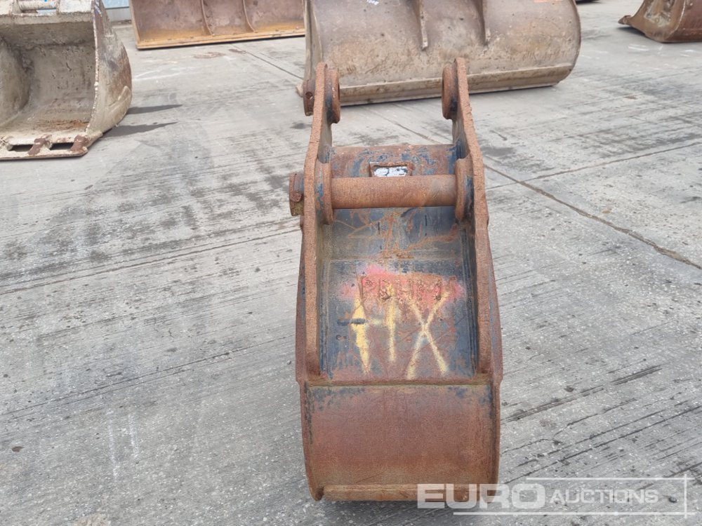Strickland 18" Digging Bucket 65mm Pin to suit 13 Ton Excavator - Korpa: slika Strickland 18" Digging Bucket 65mm Pin to suit 13 Ton Excavator - Korpa Strickland 18" Digging Bucket 65mm Pin to suit 13 Ton Excavator - Korpa: slika Strickland 18" Digging Bucket 65mm Pin to suit 13 Ton Excavator - Korpa