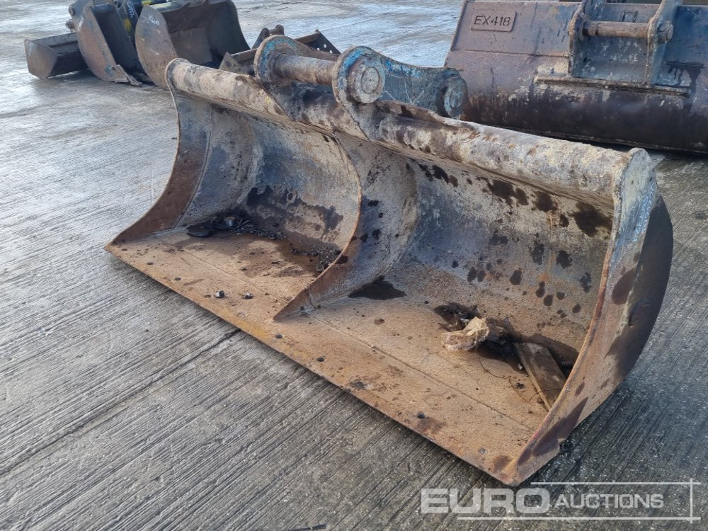 Strickland 84" Ditching Bucket 80mm Pin to suit 20 Ton Excavator - Korpa: slika Strickland 84" Ditching Bucket 80mm Pin to suit 20 Ton Excavator - Korpa Strickland 84" Ditching Bucket 80mm Pin to suit 20 Ton Excavator - Korpa: slika Strickland 84" Ditching Bucket 80mm Pin to suit 20 Ton Excavator - Korpa