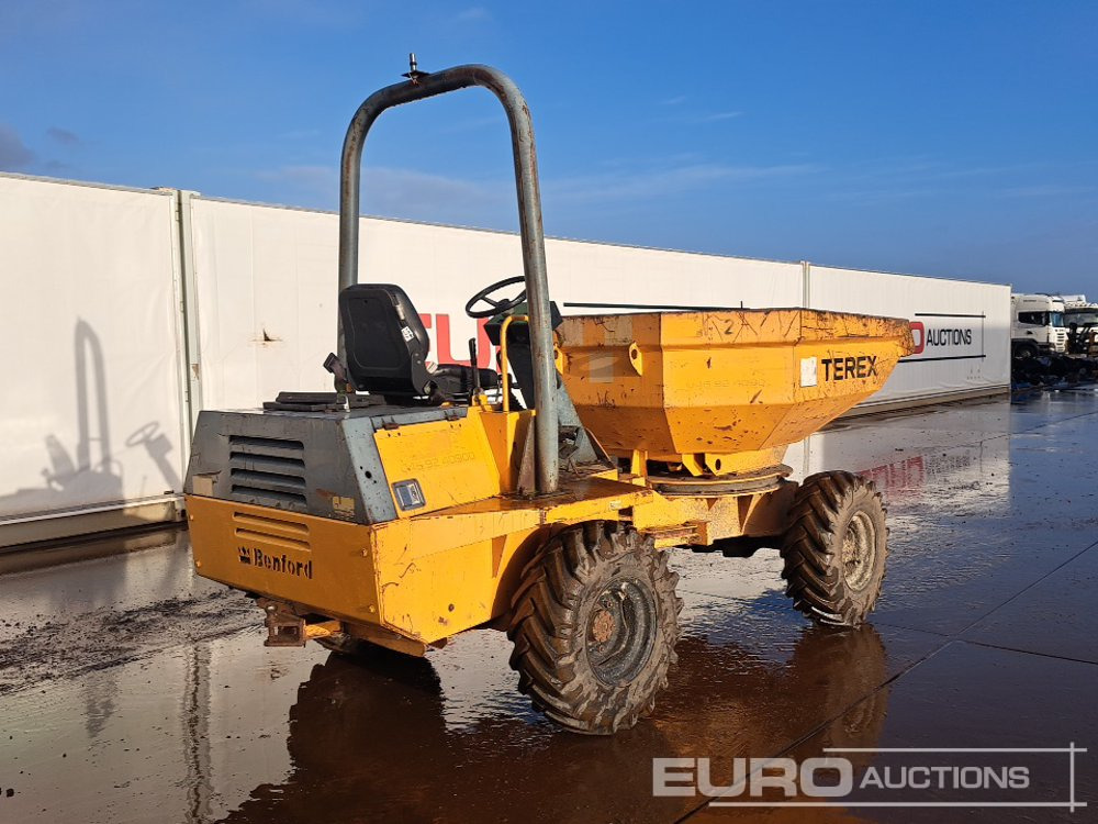 Terex 3 Ton - Mini istovarivač: slika Terex 3 Ton - Mini istovarivač Terex 3 Ton - Mini istovarivač: slika Terex 3 Ton - Mini istovarivač