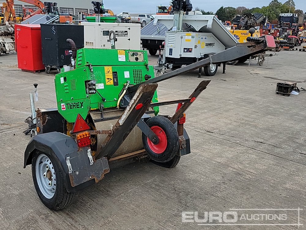 Terex MBR71 - Stroj za asfaltiranje: slika Terex MBR71 - Stroj za asfaltiranje Terex MBR71 - Stroj za asfaltiranje: slika Terex MBR71 - Stroj za asfaltiranje