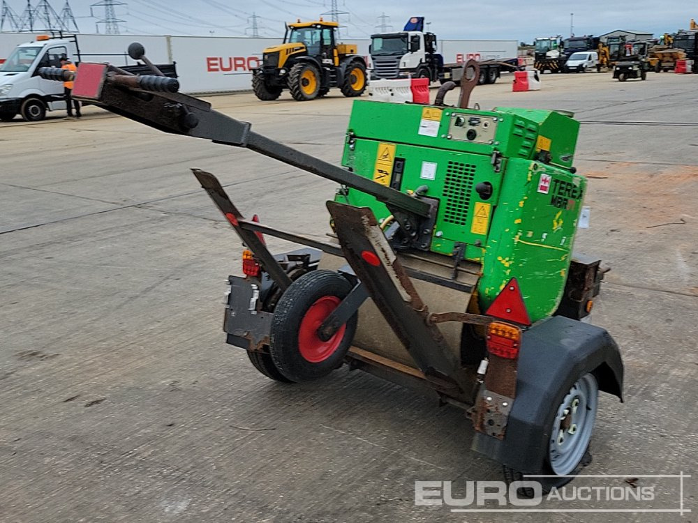 Terex MBR71 - Stroj za asfaltiranje: slika Terex MBR71 - Stroj za asfaltiranje Terex MBR71 - Stroj za asfaltiranje: slika Terex MBR71 - Stroj za asfaltiranje