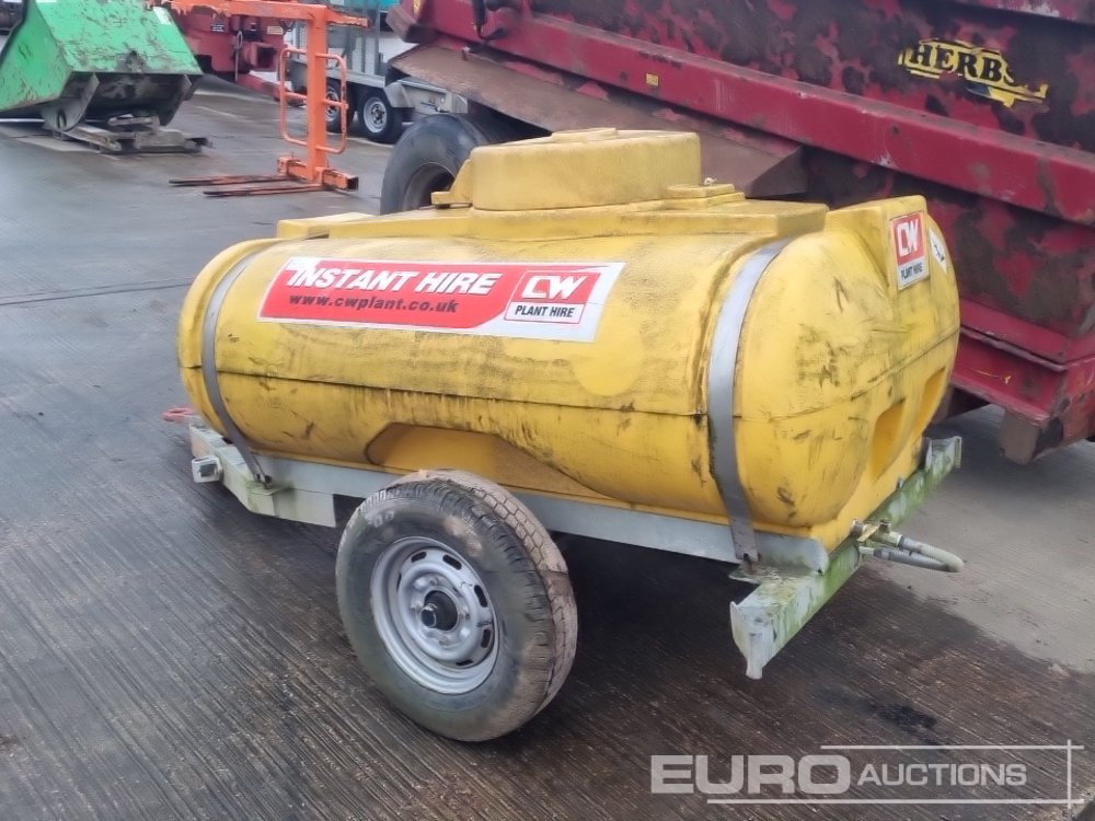 Trailer Engineering Single Axle Plastic Water Bowser - Cisterna za skladištenje: slika Trailer Engineering Single Axle Plastic Water Bowser - Cisterna za skladištenje Trailer Engineering Single Axle Plastic Water Bowser - Cisterna za skladištenje: slika Trailer Engineering Single Axle Plastic Water Bowser - Cisterna za skladištenje