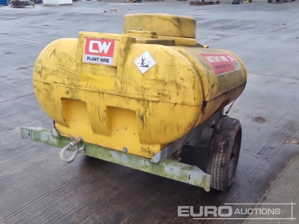 Trailer Engineering Single Axle Plastic Water Bowser - Cisterna za skladištenje: slika Trailer Engineering Single Axle Plastic Water Bowser - Cisterna za skladištenje Trailer Engineering Single Axle Plastic Water Bowser - Cisterna za skladištenje: slika Trailer Engineering Single Axle Plastic Water Bowser - Cisterna za skladištenje