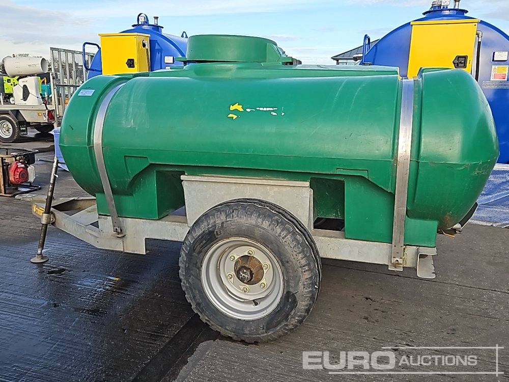 Trailer Engineering Single Axle Plastic Water Bowser - Cisterna za skladištenje: slika Trailer Engineering Single Axle Plastic Water Bowser - Cisterna za skladištenje Trailer Engineering Single Axle Plastic Water Bowser - Cisterna za skladištenje: slika Trailer Engineering Single Axle Plastic Water Bowser - Cisterna za skladištenje