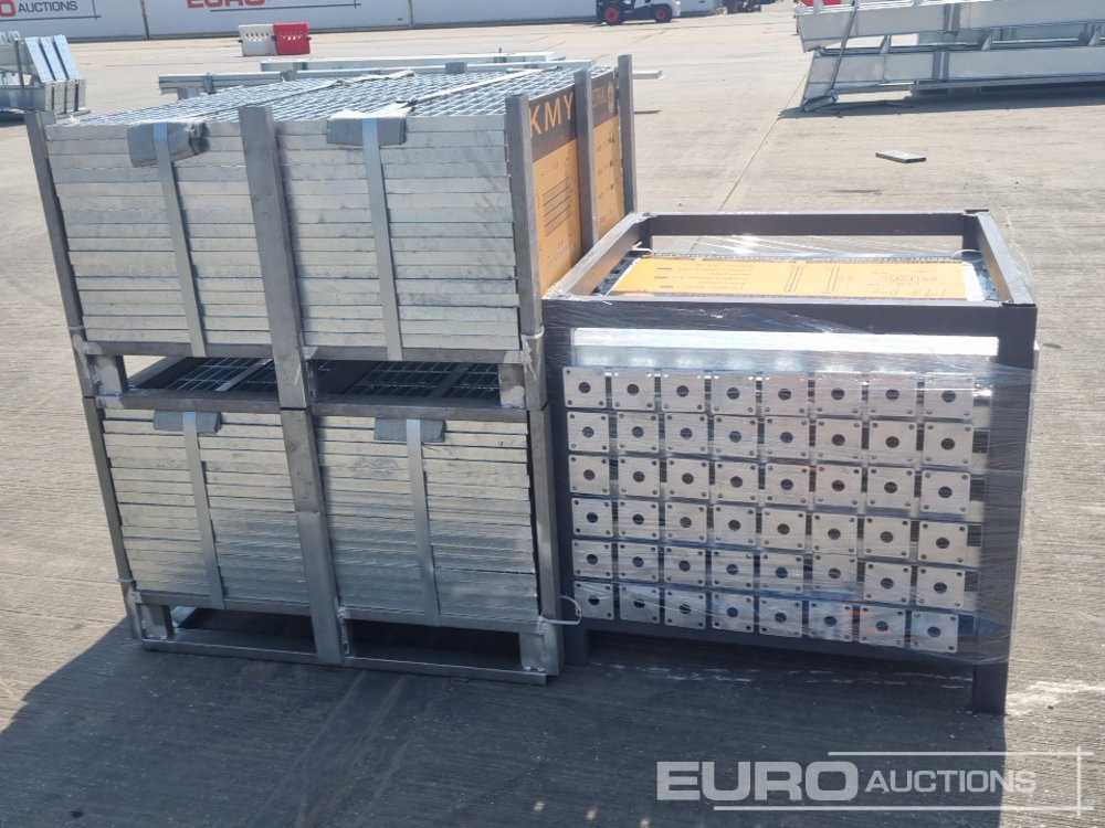Građevinska oprema Unused 2025 KMY INDUSTRIAL Steel Grating (2 of), Stillage of Metal Fencng Posts: slika Građevinska oprema Unused 2025 KMY INDUSTRIAL Steel Grating (2 of), Stillage of Metal Fencng Posts