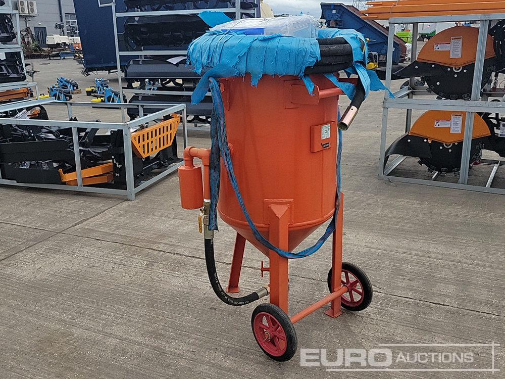 Unused 2025 Shot Blasting Pot - Građevinska oprema: slika Unused 2025 Shot Blasting Pot - Građevinska oprema Unused 2025 Shot Blasting Pot - Građevinska oprema: slika Unused 2025 Shot Blasting Pot - Građevinska oprema