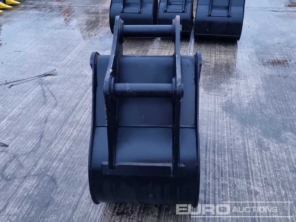 Unused 24" Digging Bucket 65mm Pin to suit 13 Ton Excavator - Korpa: slika Unused 24" Digging Bucket 65mm Pin to suit 13 Ton Excavator - Korpa Unused 24" Digging Bucket 65mm Pin to suit 13 Ton Excavator - Korpa: slika Unused 24" Digging Bucket 65mm Pin to suit 13 Ton Excavator - Korpa