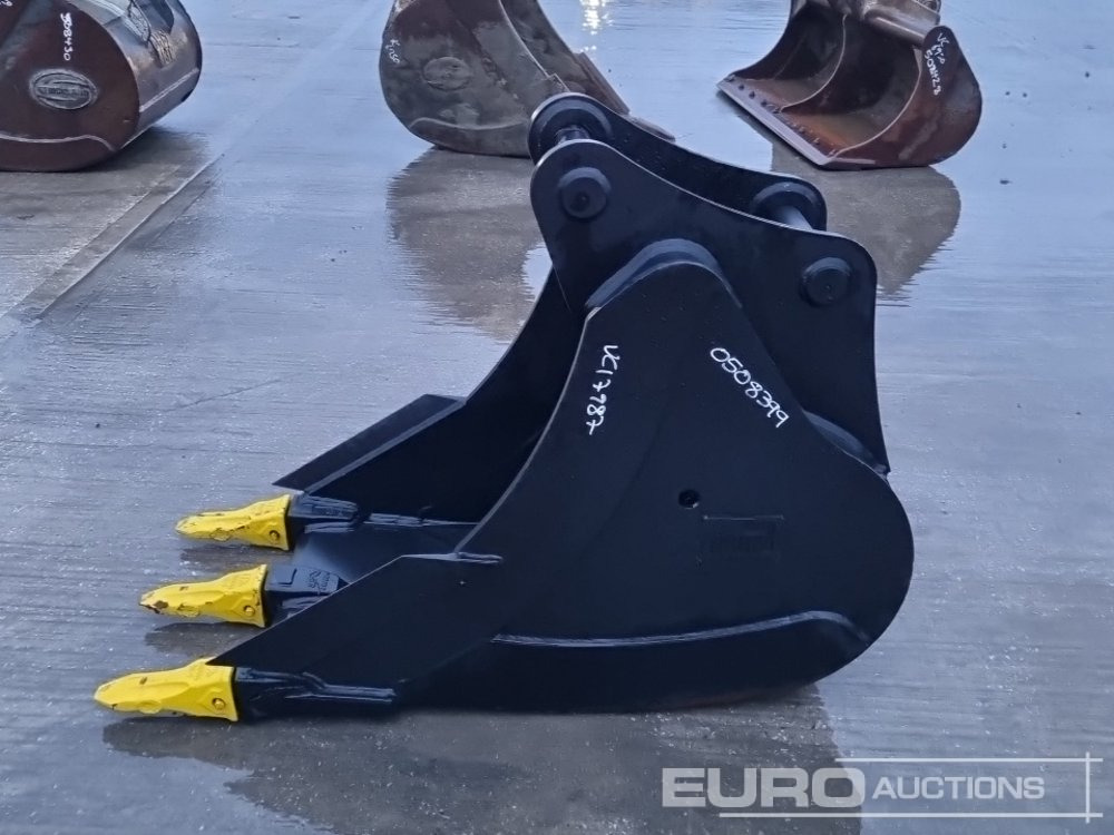 Unused 24" Digging Bucket 65mm Pin to suit 13 Ton Excavator - Korpa: slika Unused 24" Digging Bucket 65mm Pin to suit 13 Ton Excavator - Korpa Unused 24" Digging Bucket 65mm Pin to suit 13 Ton Excavator - Korpa: slika Unused 24" Digging Bucket 65mm Pin to suit 13 Ton Excavator - Korpa